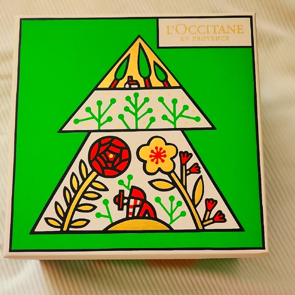 L'OCCITANE Festive Green and White Box